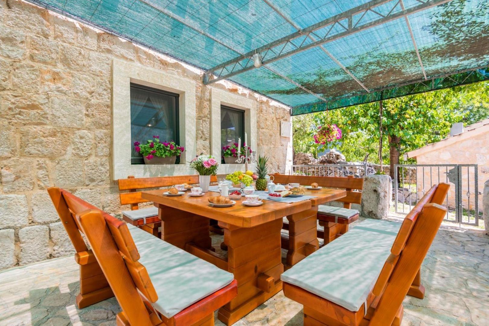 Villa Ognjistar in the hinterland of Makarska Riviera Zmijavci Exteriör bild